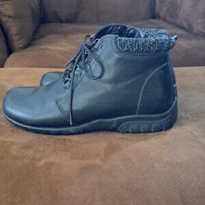 Propet Women's Delaney Boot 6